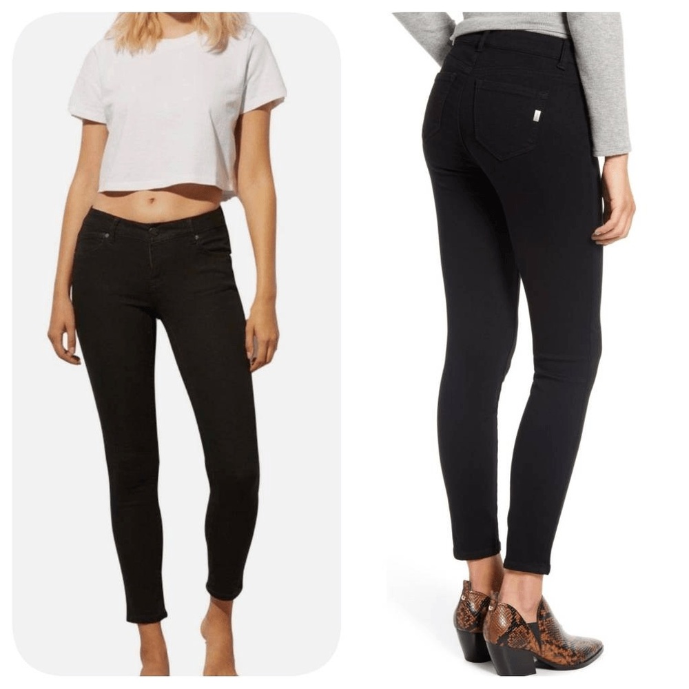 1822 Denim Skinny Crop